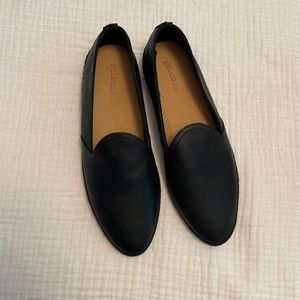 NWOT soludos leather loafers